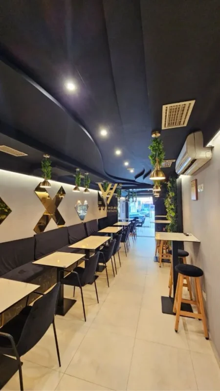 Tirane, shitet ambjent biznesi Kati 0, 120 m² 20.000 € (BLLOK)