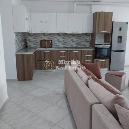 Tirane, jepet me qera apartament 2+1 Kati 4, 102 m² 400 € (Fresku)