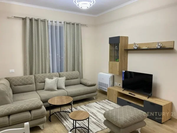 Tirane, jepet me qera apartament 1+1 Kati 5, 86 m² 600 € 
