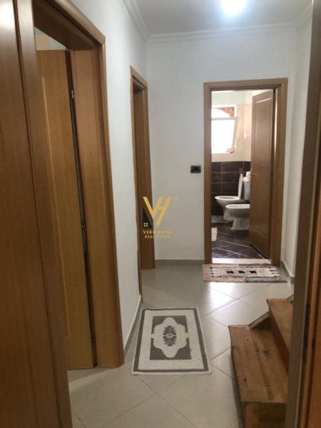 Tirane, jepet me qera apartament 2+1+Ballkon Kati 4, 75 m² 600 € (MYSLYM SHYRI)