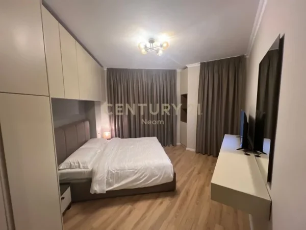 Tirane, jepet me qera apartament 1+1 Kati 5, 70 m² 700 € 