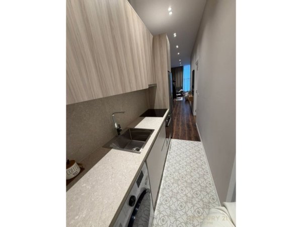 Tirane, shitet apartament 2+1 Kati 1, 75 m² 190.000 € 