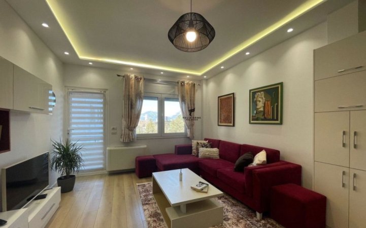 Tirane, jepet me qera apartament 2+1 Kati 2, 89 m² 800 € (LIQENI I THATE)