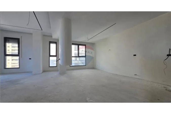 Apartament 2+1+2 për Shitje Tek Shkolla e Marinës, Vlorë