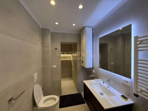 Tirane, jepet me qera apartament 2+1 Kati 2, 80 m² 850 € (rruga e kavajes)