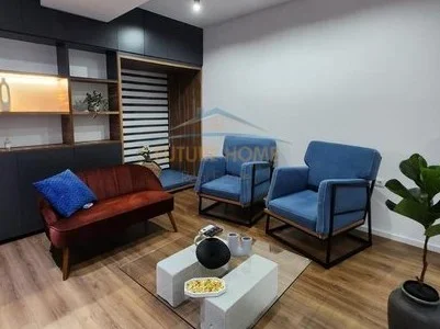 Qera, Ambient zyre,Square 21, Rruga e Kavajes, Tirane !