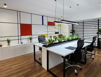 Qera, Ambient zyre,Square 21, Rruga e Kavajes, Tirane !