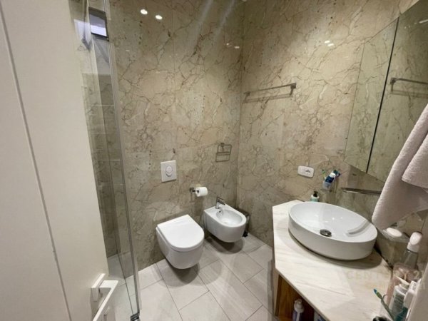 Tirane, shitet apartament 3+1 Kati 2, 154 m² 550.000 € (Rruga e Elbasanit)