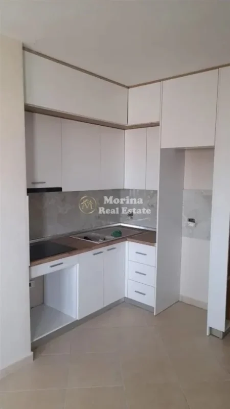 Durres, jepet me qera apartament 2+1 Kati 9, 90 m² 450 € (Durres)