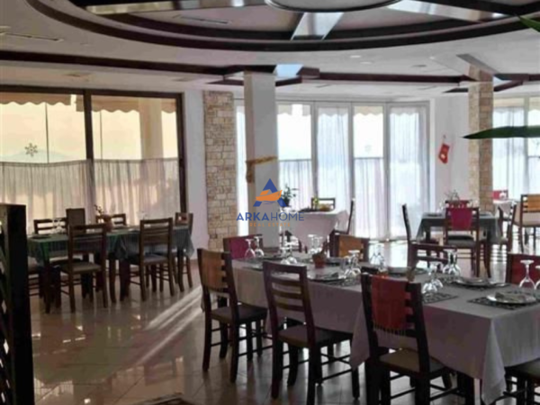 Tirane, shitet bar-resorant Kati 0, 320 m² 
