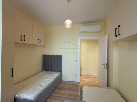 Tirane, jepet me qera apartament 2+1+Post Parkimi+Ballkon Kati 6, 98 m² 1.500 € (Mine Peza, Golden Tower Residence)