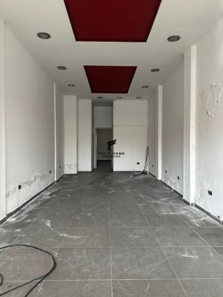 Tirane, jepet me qera dyqan Kati 0, 65 m² 650 € (RRUGA BARDHYL)