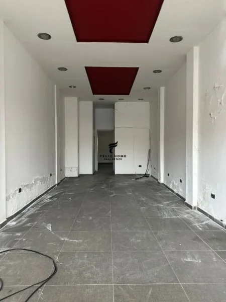 Tirane, jepet me qera dyqan Kati 0, 65 m² 650 € (RRUGA BARDHYL)