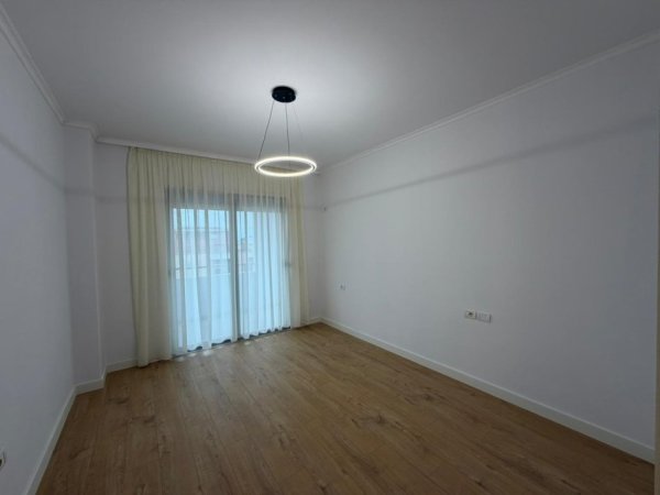 Tirane, shitet apartament 2+1 Kati 5, 100 m² 1.580.426 € (Astir.)