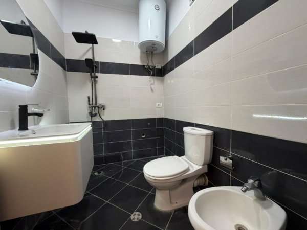 Tirane, shitet apartament 2+1 Kati 5, 100 m² 1.580.426 € (Astir.)