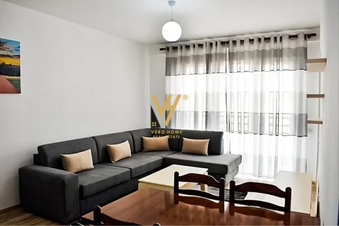 Tirane, jepet me qera apartament 1+1+Ballkon Kati 5, 69 m² 500 € (LAPRAKE)