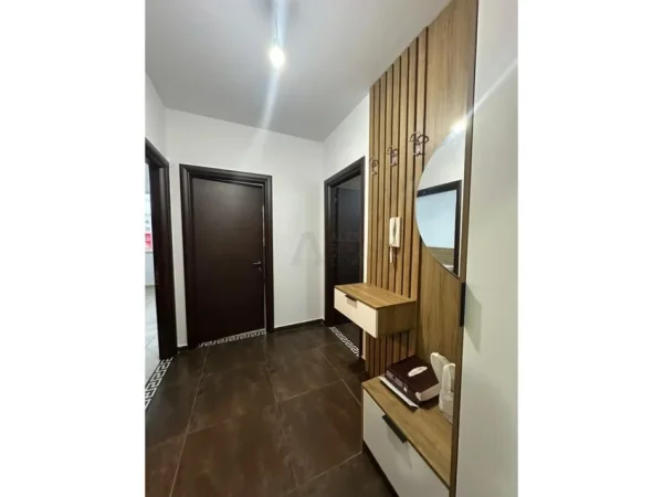 Tirane, jepet me qera apartament 2+1 Kati 8, 99 m² 550 € (Astir)