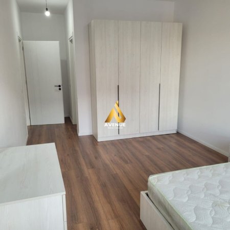 Tirane, jepet me qera apartament 2+1+Ballkon Kati 7, 100 m² 500 € (KAMEZ)