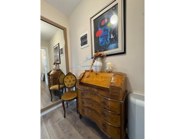 Tirane, shitet Vile 4 Katshe Kati 1, 383 m² 630.000 € (Metatron Resort, Farke)