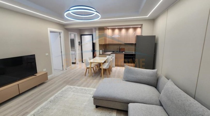 Tirane, jepet me qera apartament 1+1 Kati 1, 76 m² 600 € (Kodra e Diellit 2)