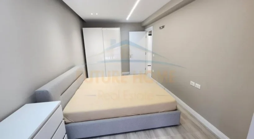 Tirane, jepet me qera apartament 1+1 Kati 1, 76 m² 600 € (Kodra e Diellit 2)