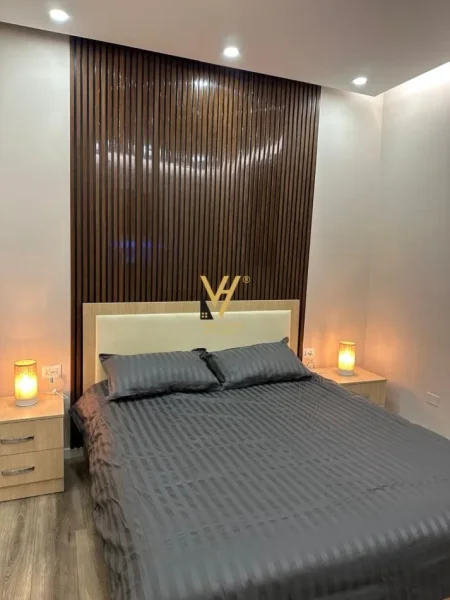 Tirane, jepet me qera apartament 1+1+Ballkon Kati 3, 65 m² 550 € (PAZARI I RI)