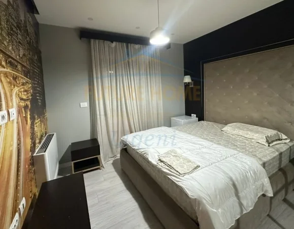 Qera, Apartament 3+1+2, Rruga Margarita Tutulani, Tiranë.