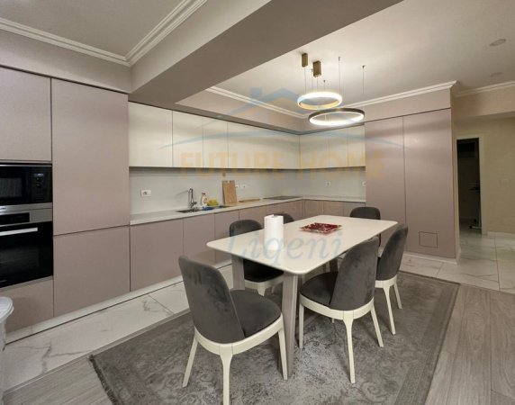 Qera, Apartament 3+1+2, Rruga Margarita Tutulani, Tiranë.