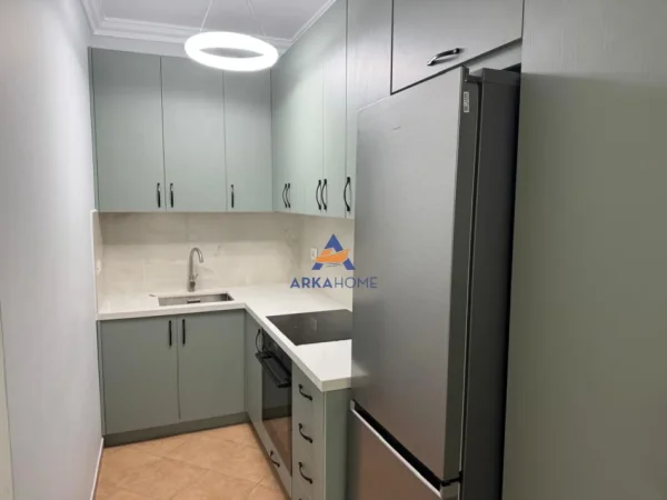 jepet me qera apartament 2+1+Ballkon Kati 7, 80 m² 835 €