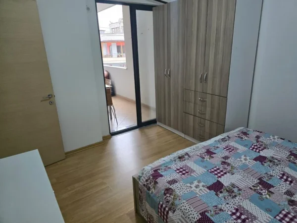 Tirane, jepet me qera apartament 1+1 Kati 7, 65 m² 450 € (ASTIR)