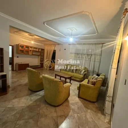 Tirane, jepet me qera Vile 2+1 Kati 3, 130 m² 500 € (Kodra e Priftit)