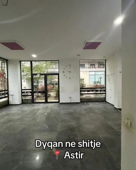 Tirane, shitet lokal Kati 0, 52 m² 135.000 € (100 m nga rrethi Astirit)