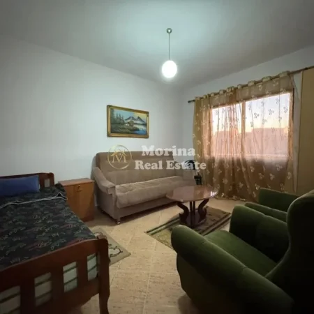 Tirane, jepet me qera apartament 2+1 Kati 4, 80 m² 520 € (Laprake)