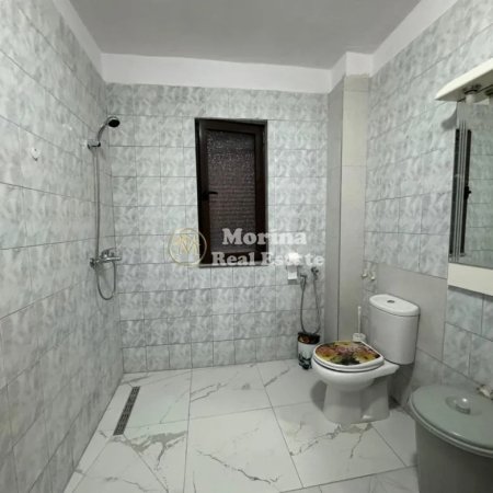 Tirane, jepet me qera apartament 2+1 Kati 4, 80 m² 520 € (Laprake)