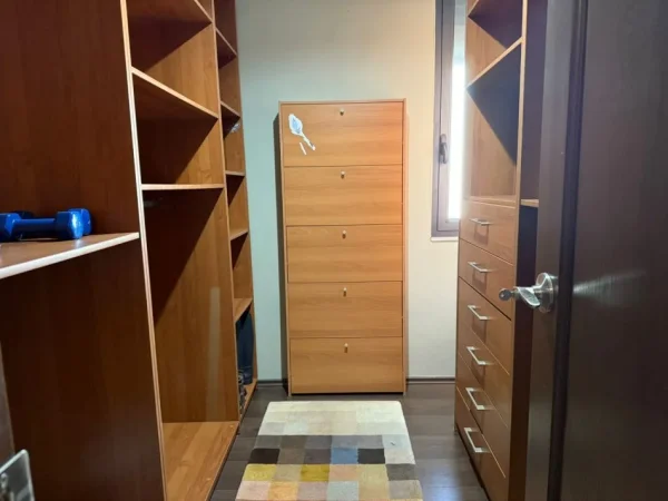 Tirane, shitet apartament 2+1 Kati 7, 97 m² 141.000 € (yzberisht)