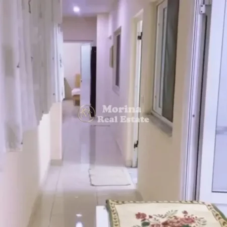 Tirane, jepet me qera shtepi 2+1 Kati 3, 80 m² 600 € (Rruga Mine Peza)