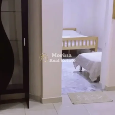 Tirane, jepet me qera shtepi 2+1 Kati 3, 80 m² 600 € (Rruga Mine Peza)