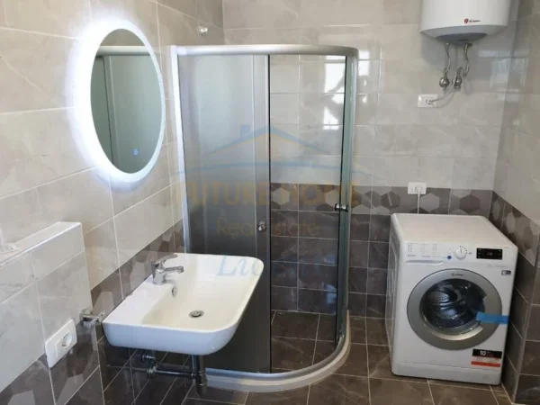 Shitet, Apartament 2+1+2, Rruga Dritan Hoxha, Tirane.