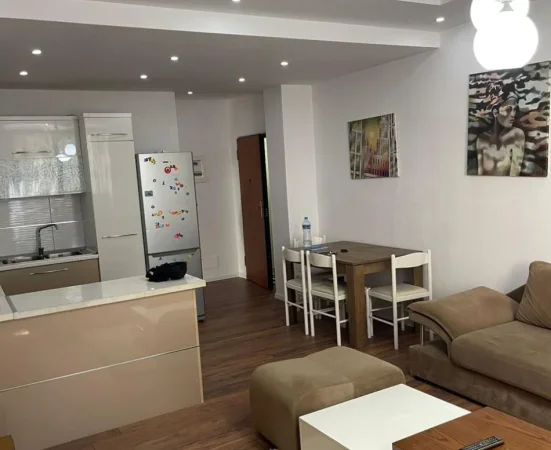 Tirane, jepet me qera apartament 2+1 Kati 2, 85 m² 550 € (Rruga Bill Klinton)