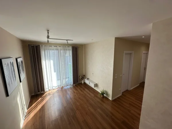 Tirane, jepet me qera apartament 2+1 Kati 7, 85 m² 500 € (REZIDENCA FUTURE HOME , ASTIR)