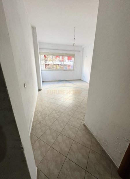 Tirane, shitet apartament 1+1 Kati 1, 69 m² 96.600 € (Fresk)