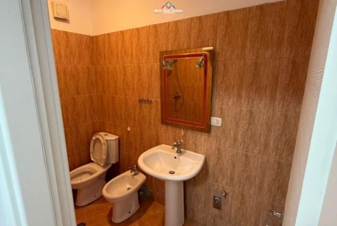 Tirane, shes apartament 2+1 Kati 3, 73 m² 112.000 € (Rruga Muhamet Deliu)