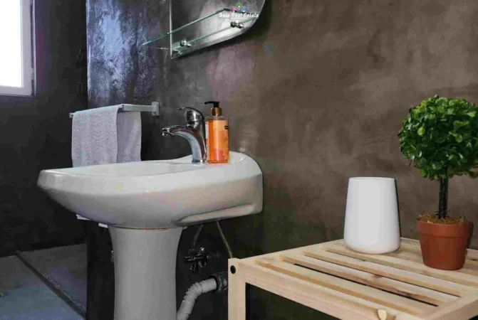 Tirane, jepet me qera apartament 1+1 Kati 4, 70 m² 650 € (Rruga sulejman Pasha)