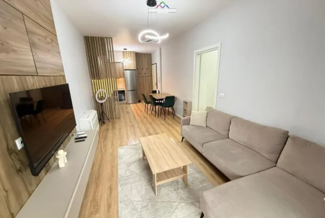 Tirane, jepet me qera apartament 1+1 Kati 14, 60 m² 1200 € (Rruga e Kavajes)