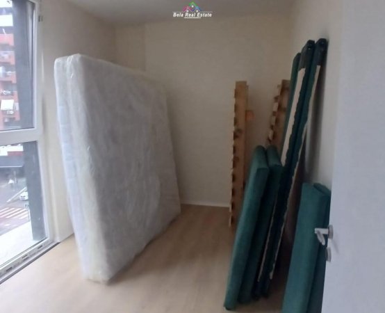 Tirane, jepet me qera apartament 2+1 Kati 3, 95 m² 600 € (Rruga Astrit Losha)