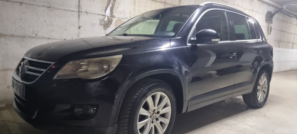 Tirane, shes SUV Vw tiguan 2.0 tdi 2009 full panorama Nafte, e zeze manuale Kondicioner 349.000 km 4.950 €
