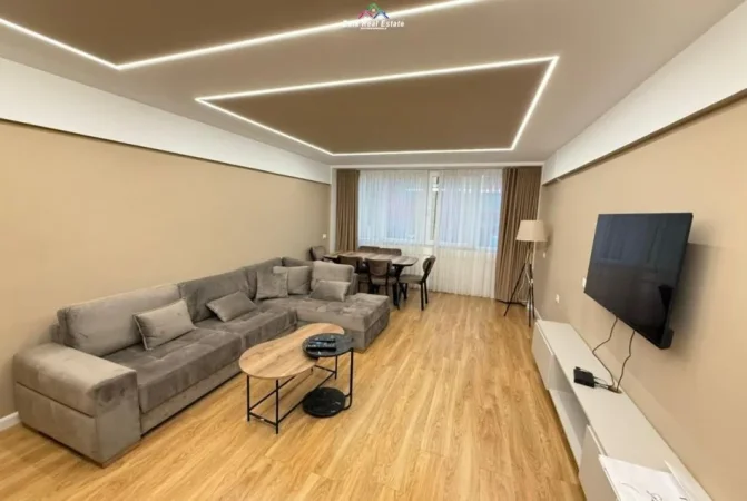 Tirane, jepet me qera apartament duplex 2+1 Kati 2, 110 m² 1.100 € (Rruga Urani Pano)