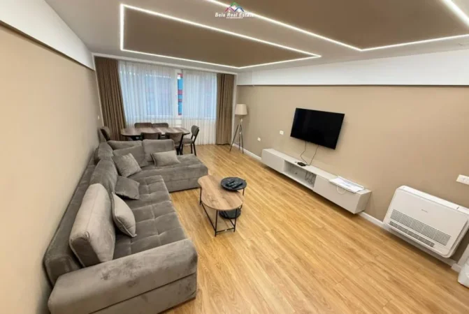 Tirane, jepet me qera apartament duplex 2+1 Kati 2, 110 m² 1.100 € (Rruga Urani Pano)