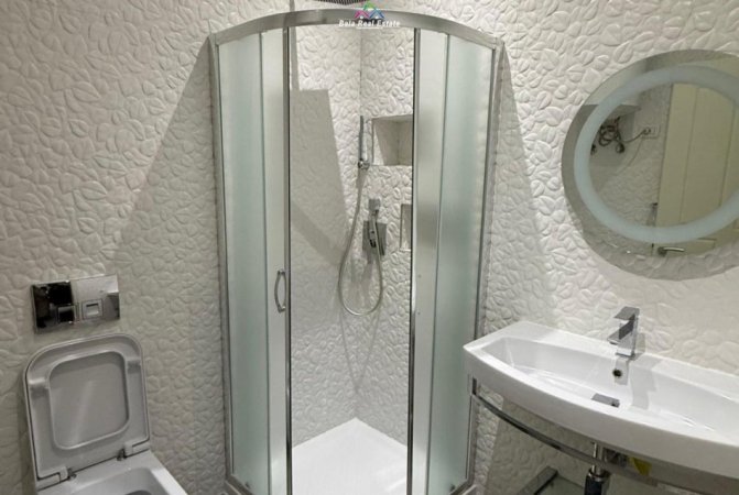 Tirane, shes apartament 1+1 Kati 3, 63 m² 170.000 € (Rruga e Kavajes)