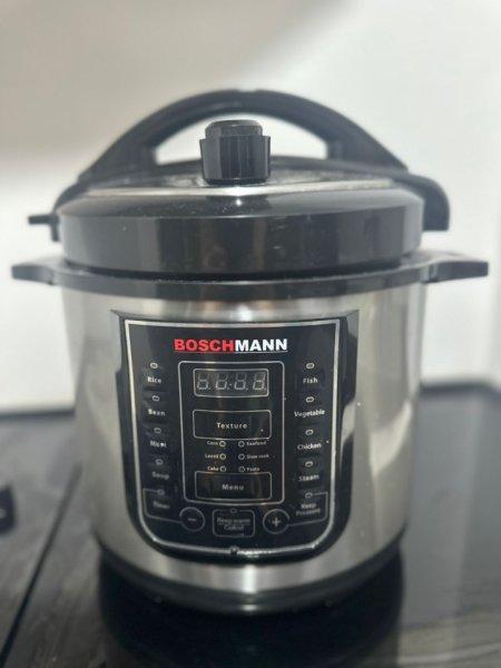 Tirane, shes shes multicooker aspak i perdorur 60euro